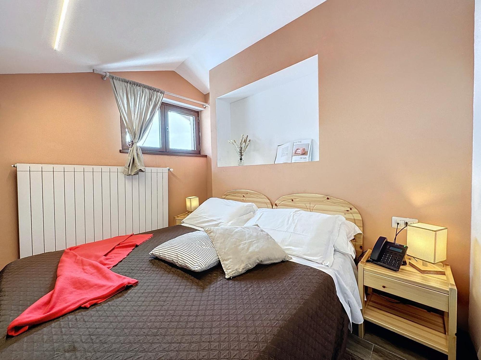 Albergo Rifugio La Grande Baita กูติญาโน ภายนอก รูปภาพ