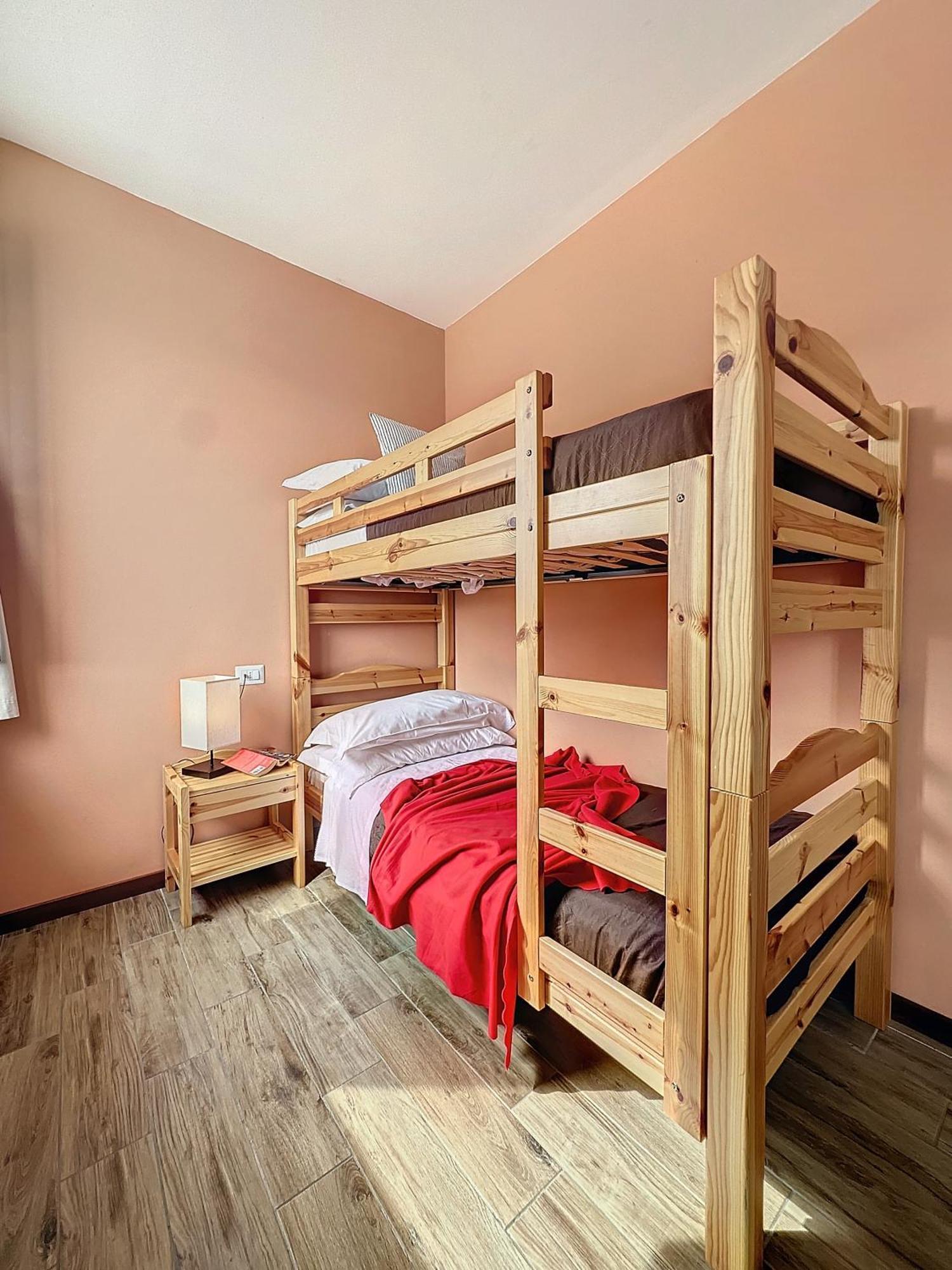 Albergo Rifugio La Grande Baita กูติญาโน ภายนอก รูปภาพ